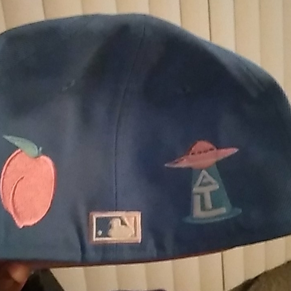 Hat collection - Picture 8 of 17